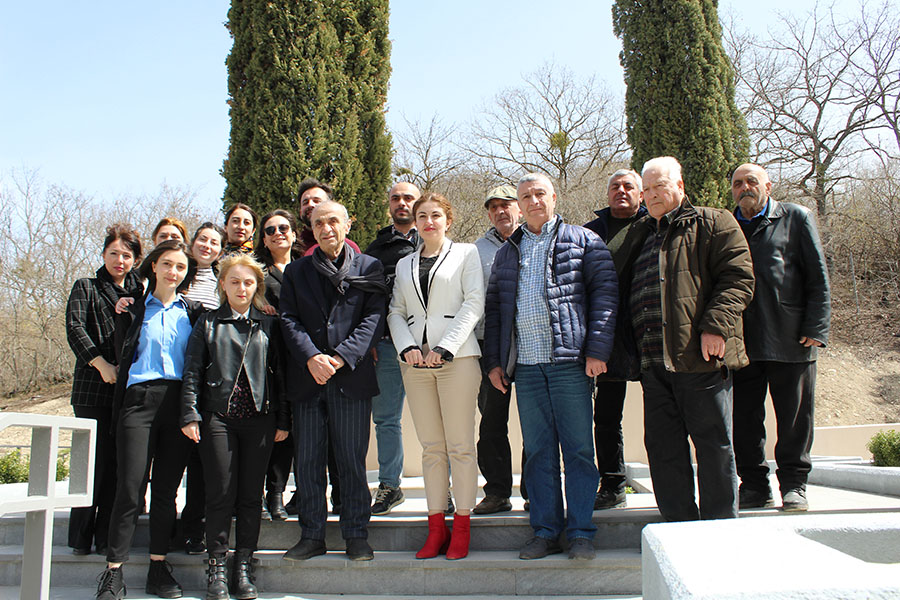 ილია წინამძღვრიშვილის რეაბილიტირებული საფლავის მიმდებარე ტერიტორიის გამწვანება